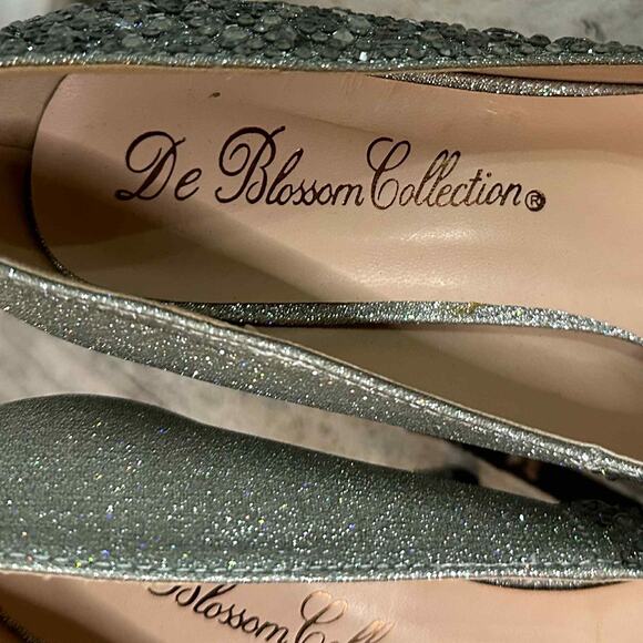 D10 De Blossom Collection Silver Glitter Peep-Toe Heels, Size 6, Pre-owned - Picture 7 of 7